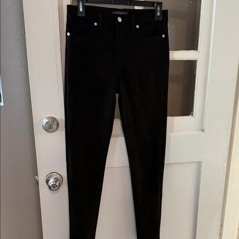 Banana Republic Black High-Rise Straight-Leg Jeans
